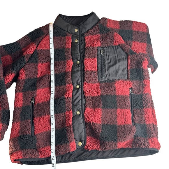 NWT Herizon Wantable Plus Size Alpine Snap Jacket. Size 1X. Red and Black - Picture 4 of 7